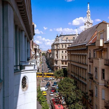 Exclusive Dohany Apartment With Balcony Next To The New York Cafe Budapest Esterno foto
