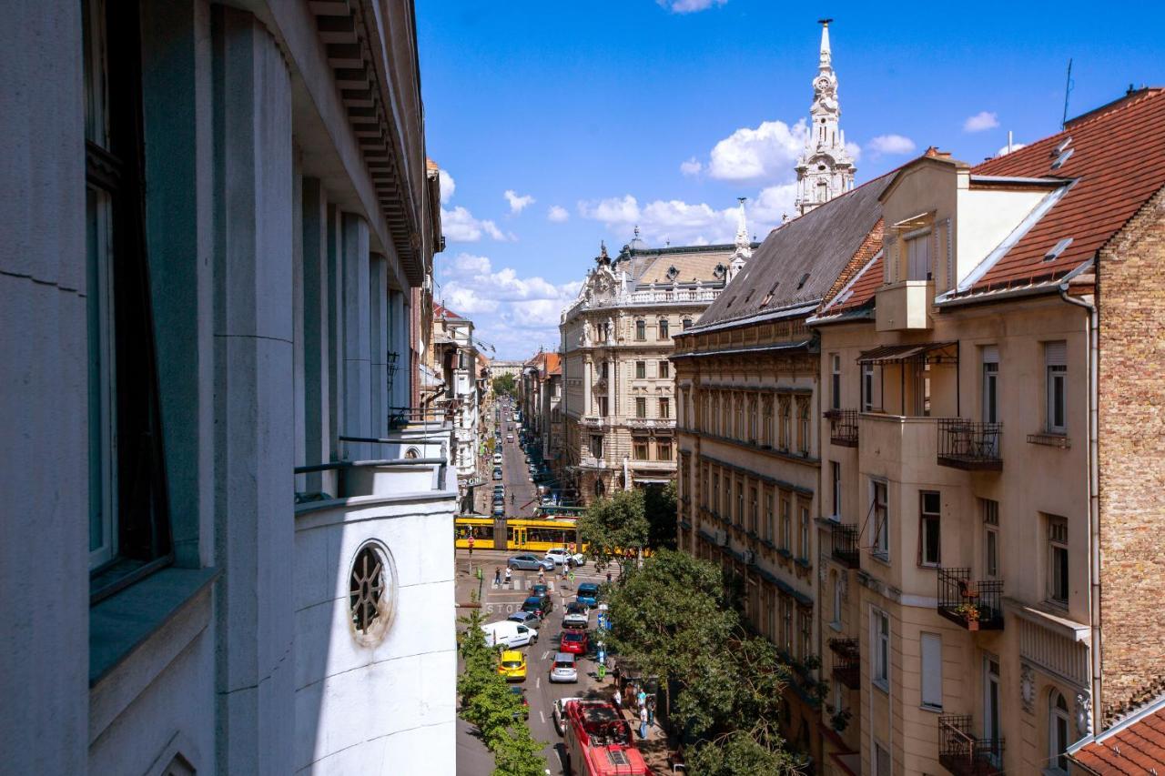 Exclusive Dohany Apartment With Balcony Next To The New York Cafe Budapest Esterno foto