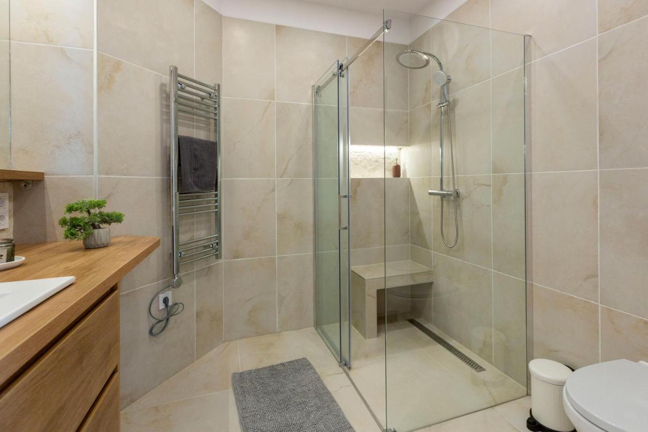 Exclusive Dohany Apartment With Balcony Next To The New York Cafe Budapest Esterno foto