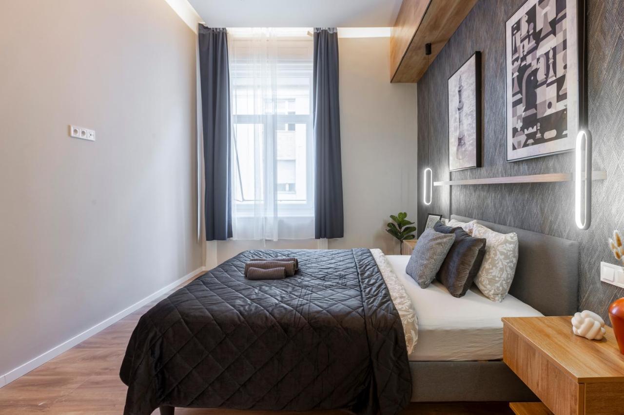 Exclusive Dohany Apartment With Balcony Next To The New York Cafe Budapest Esterno foto